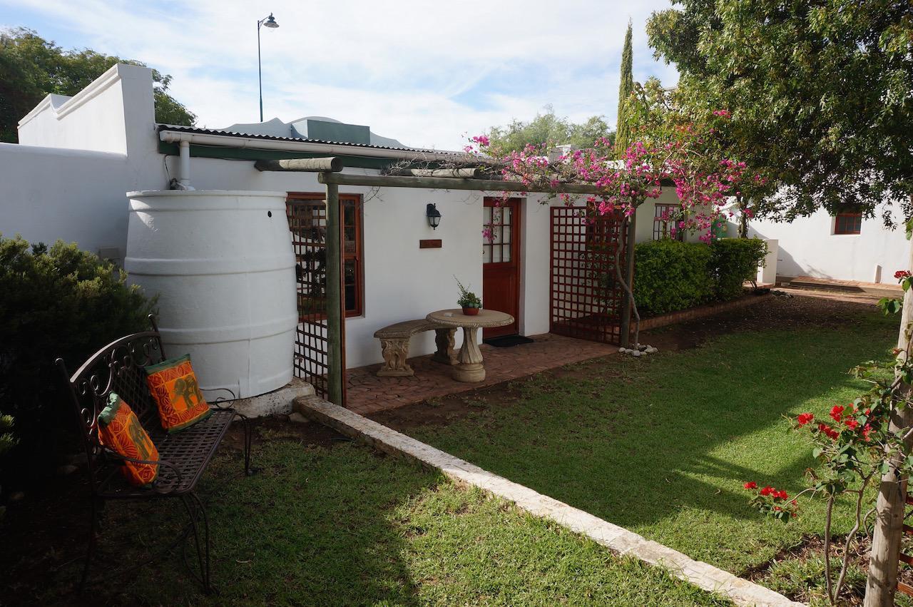 Long Acres Cottages Montagu Bilik gambar
